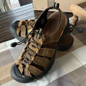 Keen Newport Bison Sandals New
